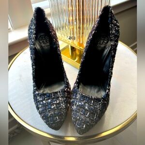 Navy Tory Burch suede and tweed Classic!